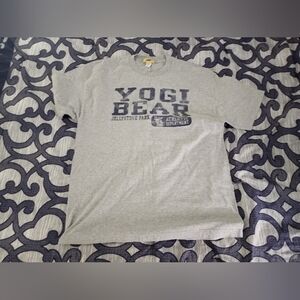 HANNA BARBERA YOGI BEAR mens Tshirt